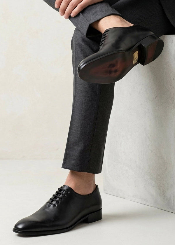 Whole cut plain Black